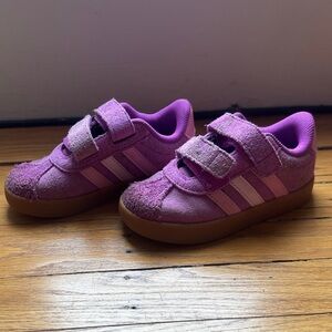 Adidas VL Court Pink Sneakers